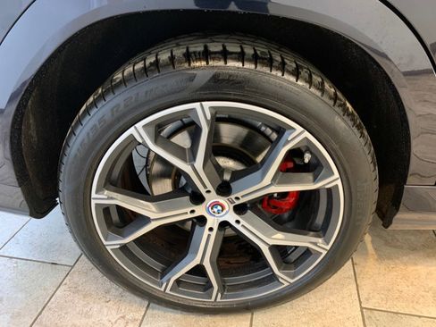 Used 2023 BMW X6 M50i w/ Executive Package image 10