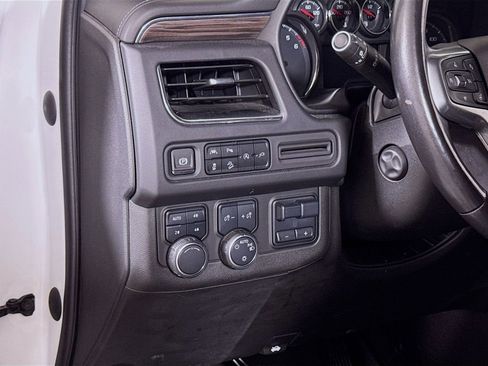 Used 2021 Chevrolet Tahoe Z71 w/ Z71 Signature Package AWD/4WD image 8