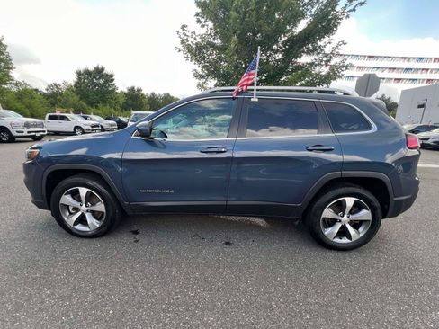 Used 2021 Jeep Cherokee Limited w/ Mopar Interior Package AWD/4WD image 5