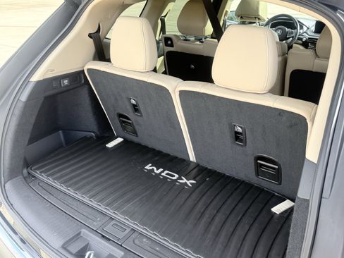 Used 2023 Acura MDX SH-AWD w/ Technology Package image 5