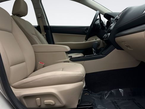 Used 2017 Subaru Legacy 2.5i Limited image 18