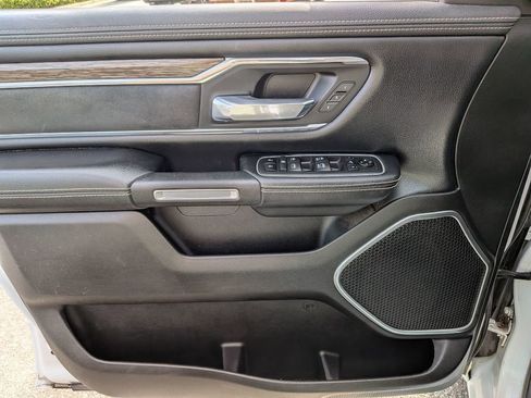 Used 2020 RAM 1500 Laramie AWD/4WD image 30