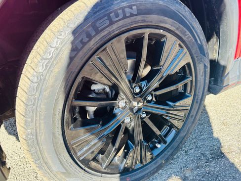 Used 2019 Mitsubishi Eclipse Cross LE image 10