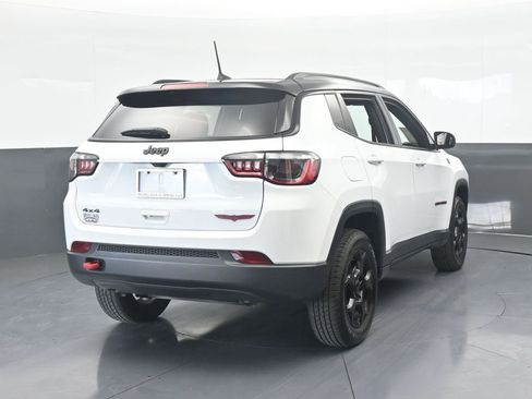 Used 2023 Jeep Compass Trailhawk image 5