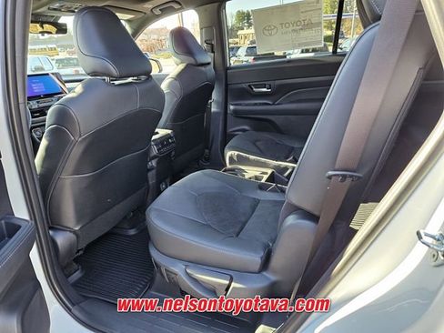New 2026 Toyota Grand Highlander AWD Hybrid image 7