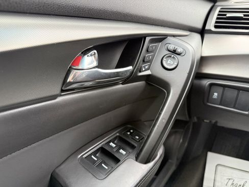 Used 2012 Acura TL w/ Technology Package image 28