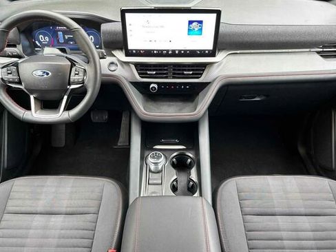 Used 2025 Ford Explorer ST-Line w/ ST-Line Street Pack image 5