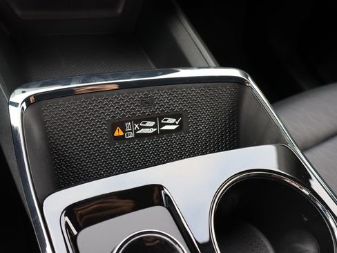New 2027 Chevrolet Equinox RS w/ Safety and Technology Package FWD image 16