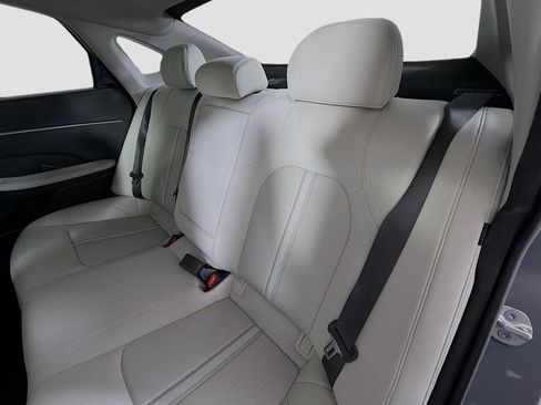 Used 2025 Hyundai Sonata SEL FWD image 23