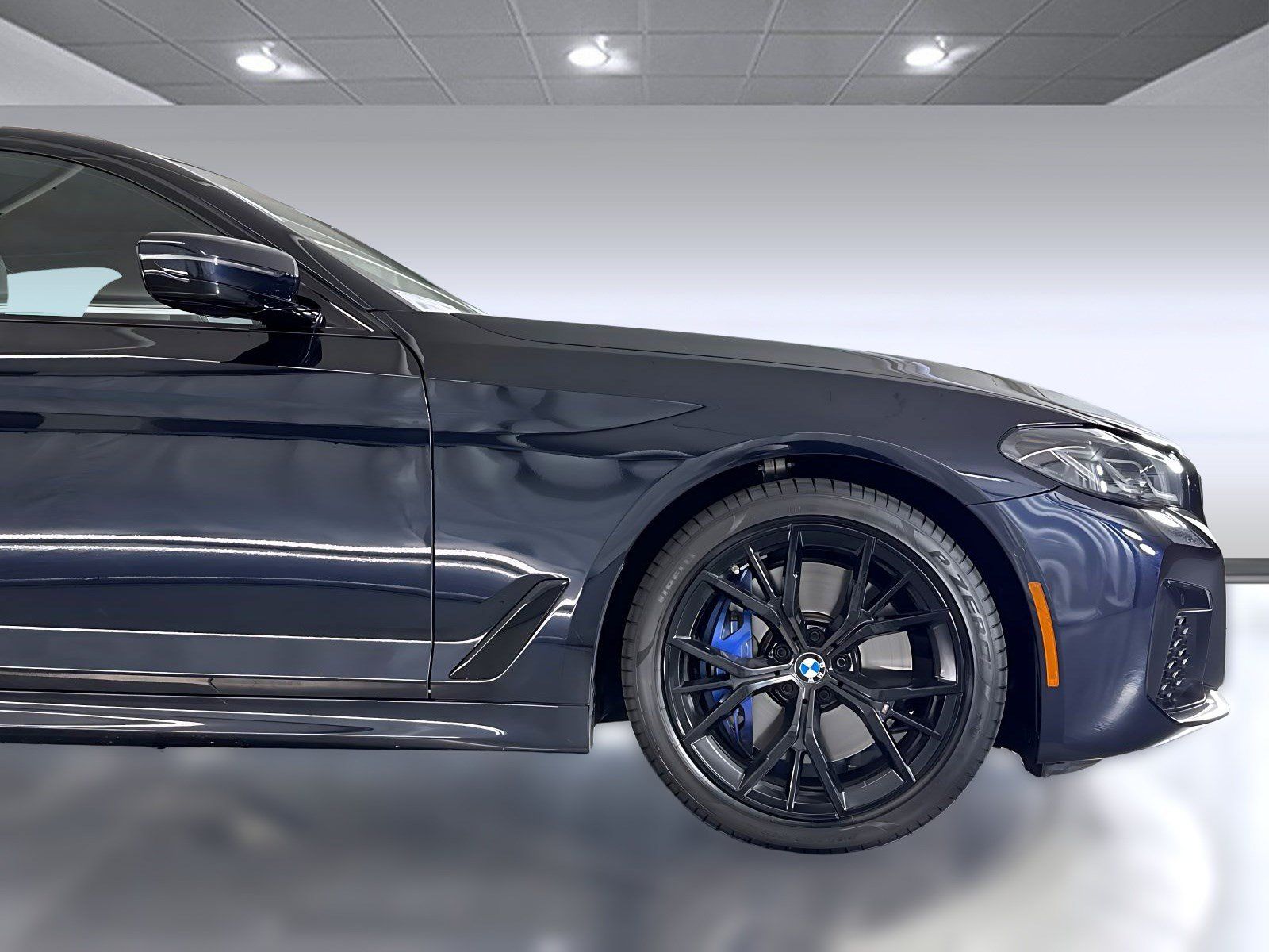 Used 2023 BMW 540i w/ M Sport Package RWD image 36