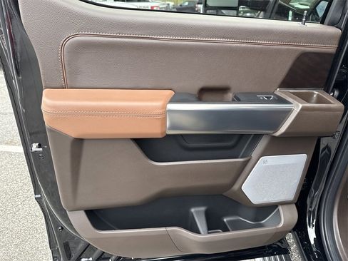 Used 2025 Ford F150 King Ranch w/ FX4 Off-Road Package image 24