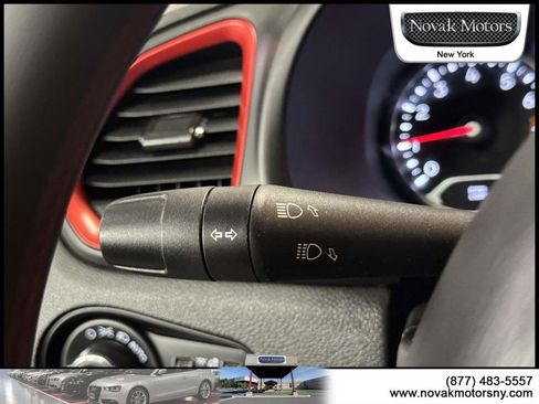 Used 2023 Jeep Renegade Trailhawk AWD/4WD image 20