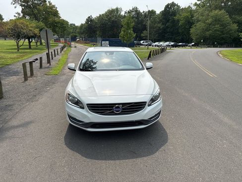 Used 2015 Volvo S60 T5 Premier AWD/4WD image 9