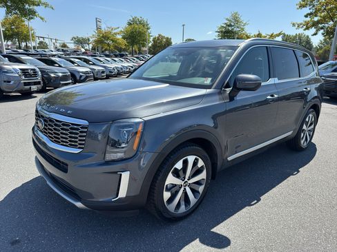 Used 2021 Kia Telluride S image 3