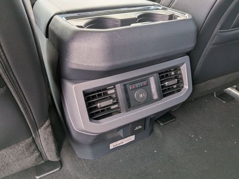 New 2026 Ford F250 Lariat w/ Black Appearance Package AWD/4WD image 18
