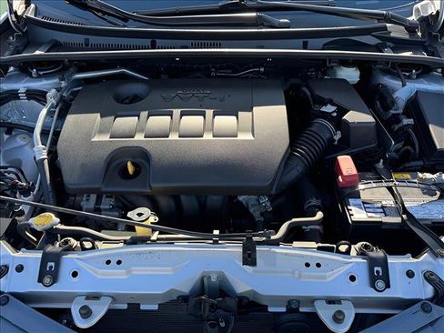 Used 2015 Toyota Corolla LE image 13