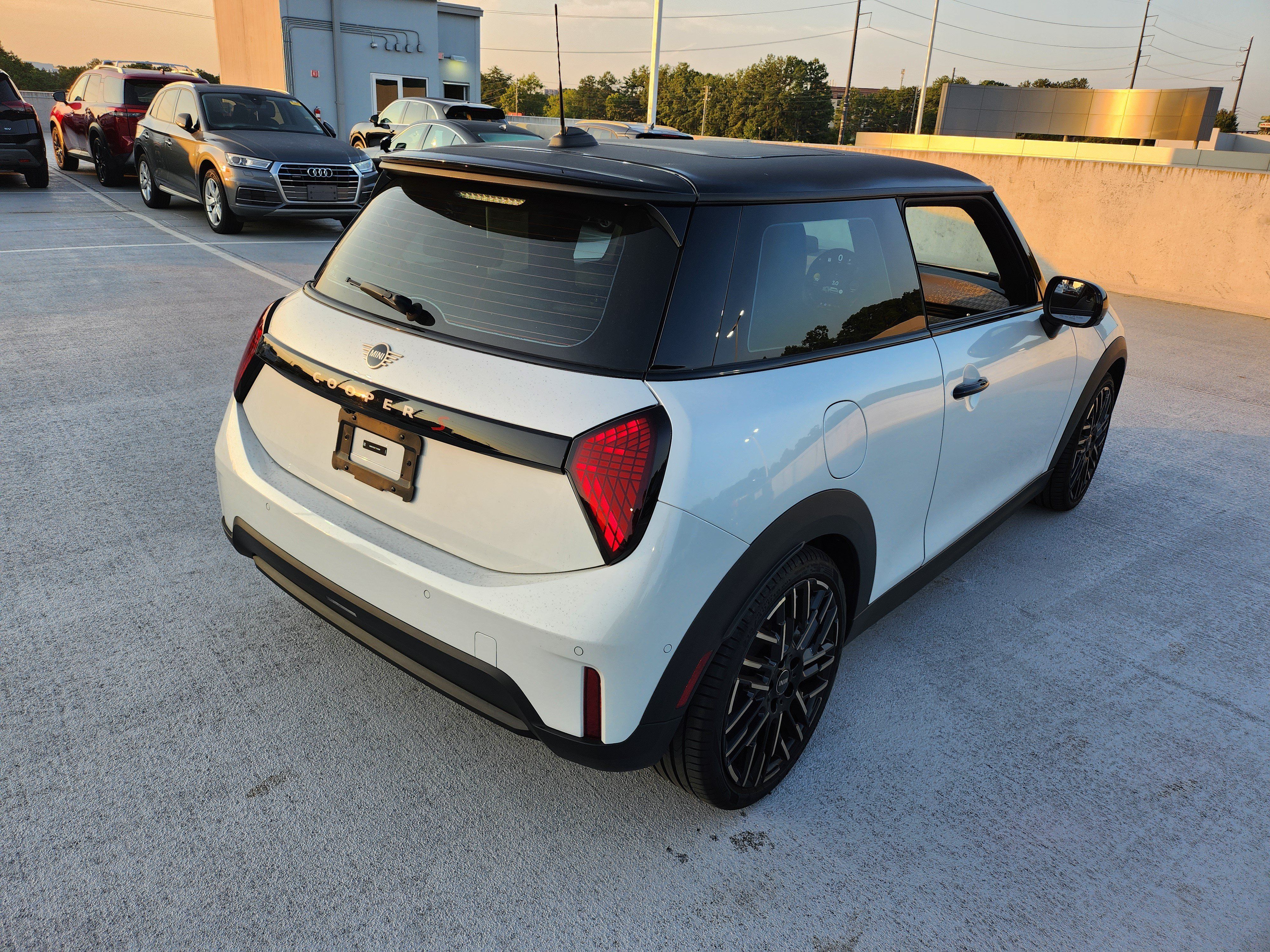 Used 2026 MINI Cooper S FWD image 5