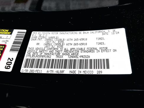 Certified 2025 Toyota Tacoma TRD Sport AWD/4WD image 33