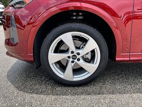 Certified 2025 Audi Q5 Premium Plus w/ Premium Plus AWD/4WD image 13