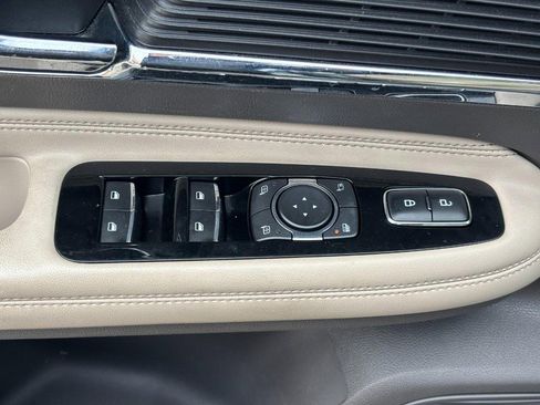 Certified 2022 Lincoln Corsair FWD w/ Premium Package image 15