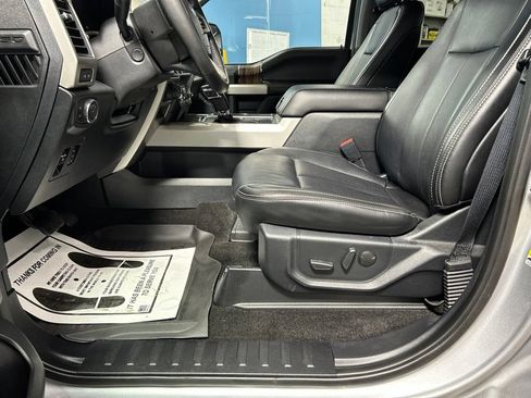 Used 2020 Ford F150 Lariat w/ Equipment Group 502A Luxury AWD/4WD image 16