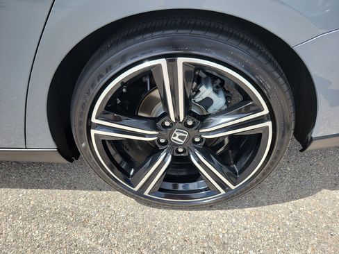 Certified 2025 Honda Accord Sport image 9