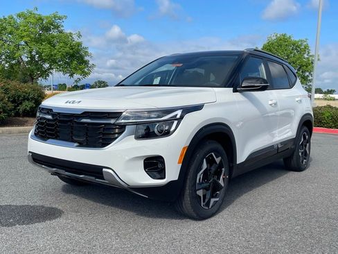 New 2026 Kia Seltos S FWD image 3