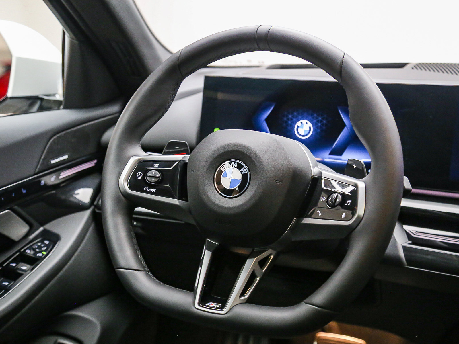 Used 2026 BMW 530i w/ M Sport Package RWD image 16