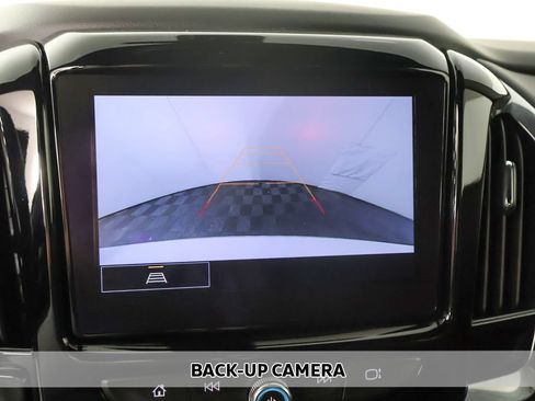 Used 2023 Chevrolet Traverse LT AWD/4WD image 4