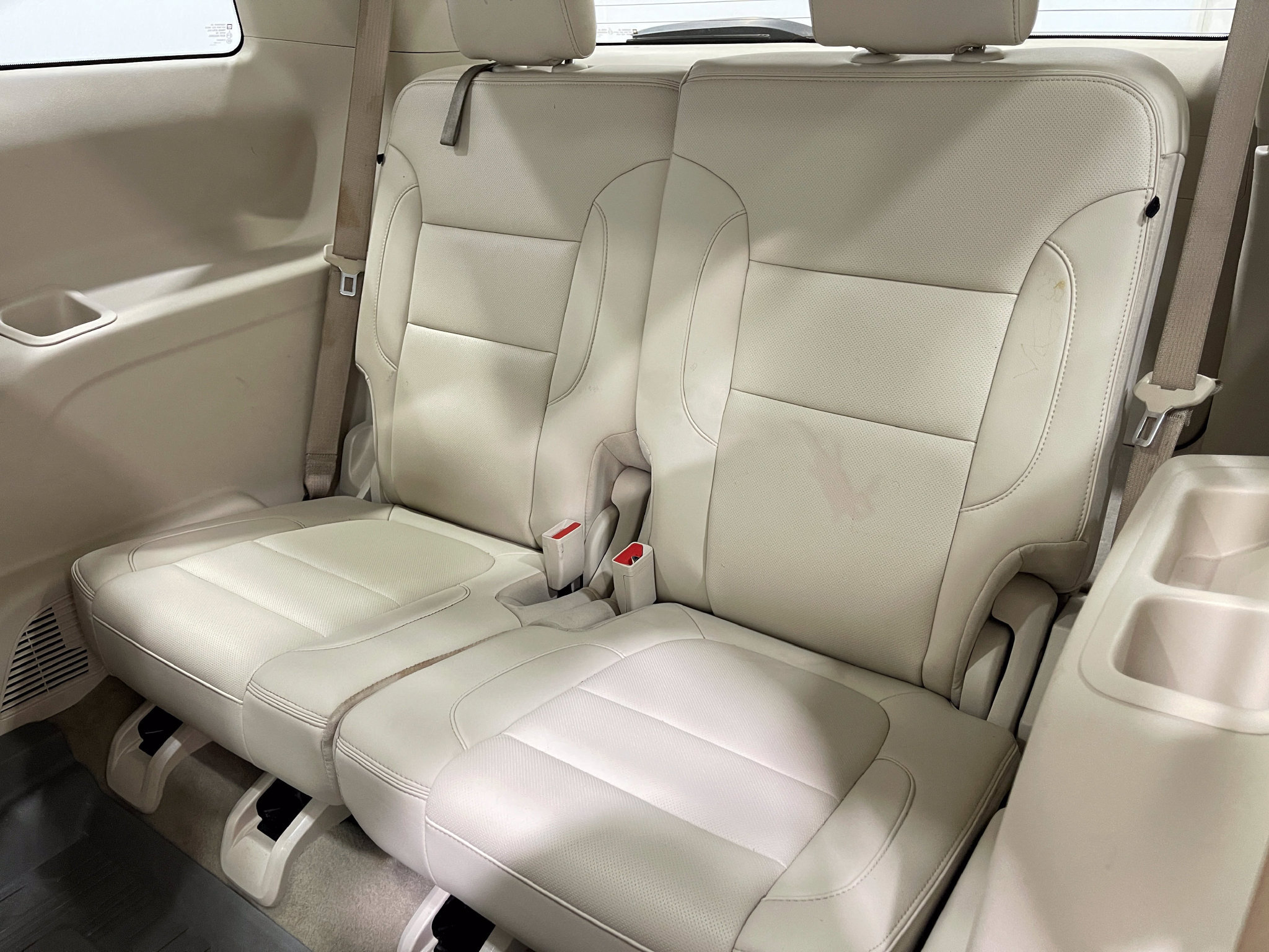 Used 2021 GMC Acadia Denali w/ Denali Technology Package FWD image 29