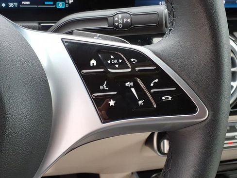 Used 2025 Mercedes-Benz GLA 250 4MATIC image 26