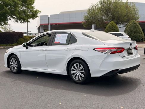 Used 2020 Toyota Camry LE FWD image 10