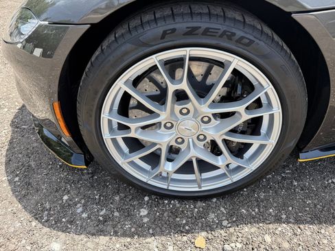 Used 2021 Aston Martin V8 Vantage Coupe image 11