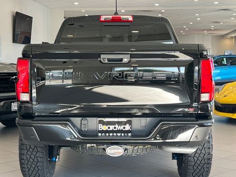 New 2026 Chevrolet Colorado ZR2 w/ Technology Package AWD/4WD image 5