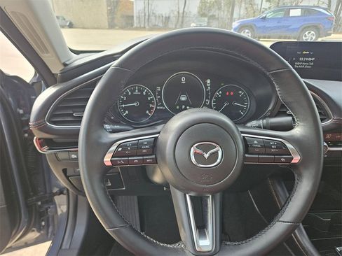 Used 2025 MAZDA MAZDA3 s image 17