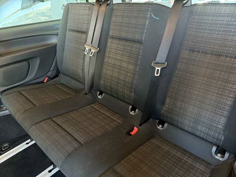Used 2016 Mercedes-Benz Metris Passenger image 19