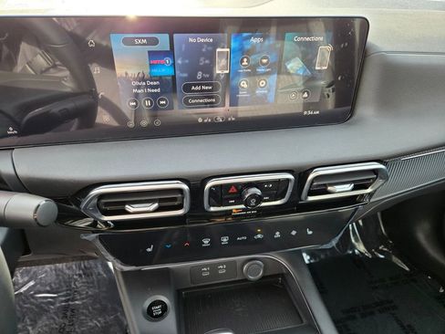 New 2026 Nissan Sentra SV w/ SV Convenience Package FWD image 12