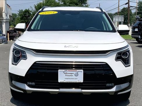 Used 2023 Kia Niro FWD image 8