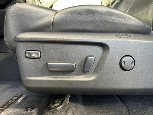 Used 2014 Toyota Tundra Platinum AWD/4WD image 23