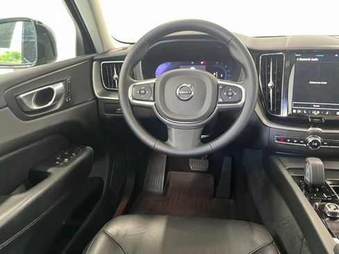 Used 2024 Volvo XC60 B5 Core image 18