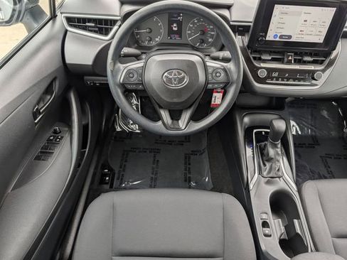 Used 2024 Toyota Corolla LE FWD image 12