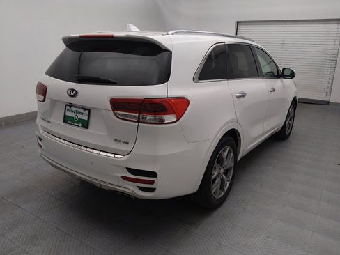 Used 2017 Kia Sorento SX FWD image 9