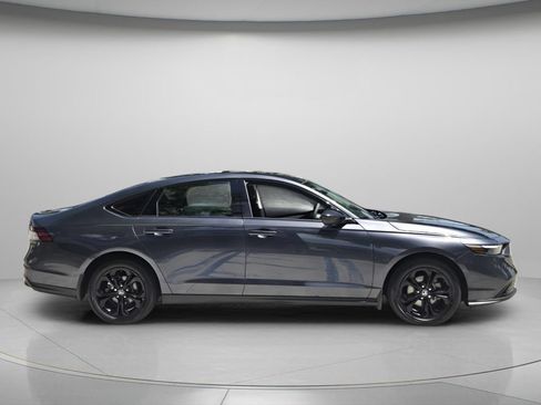 Used 2025 Honda Accord SE image 3