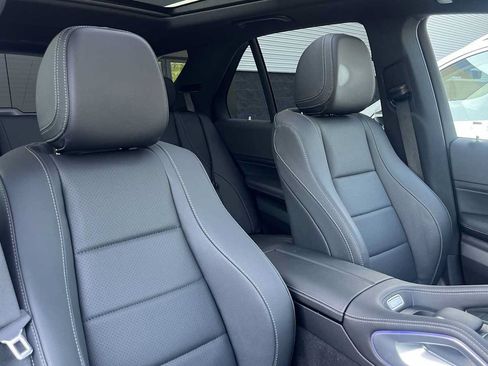 Certified 2025 Mercedes-Benz GLE 450e 4MATIC image 36