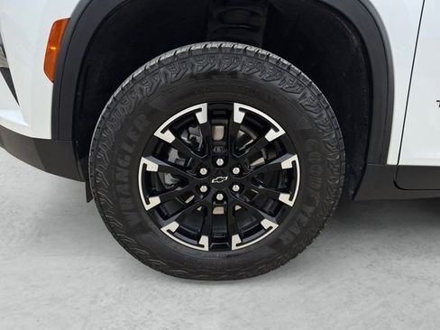 Certified 2024 Chevrolet Traverse Z71 w/ LPO, Floor Liner Package image 23