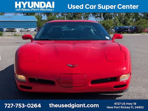 Used 1998 Chevrolet Corvette Coupe w/ Roof Pkg image 8