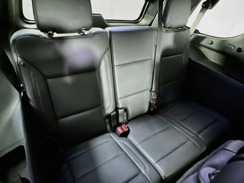 Used 2023 Chevrolet Tahoe Z71 AWD/4WD image 27