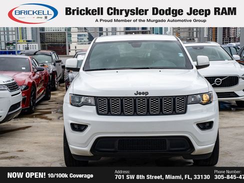 Used 2020 Jeep Grand Cherokee Altitude image 2