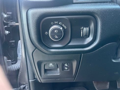 Used 2022 RAM 1500 Big Horn RWD image 10