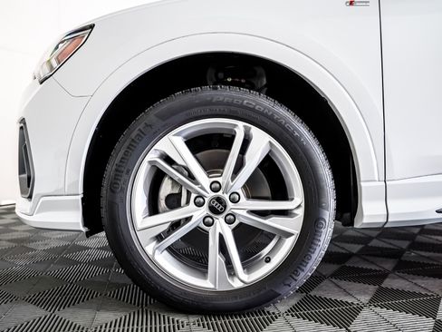 Used 2023 Audi Q3 2.0T Premium Plus w/ Premium Plus Package image 6